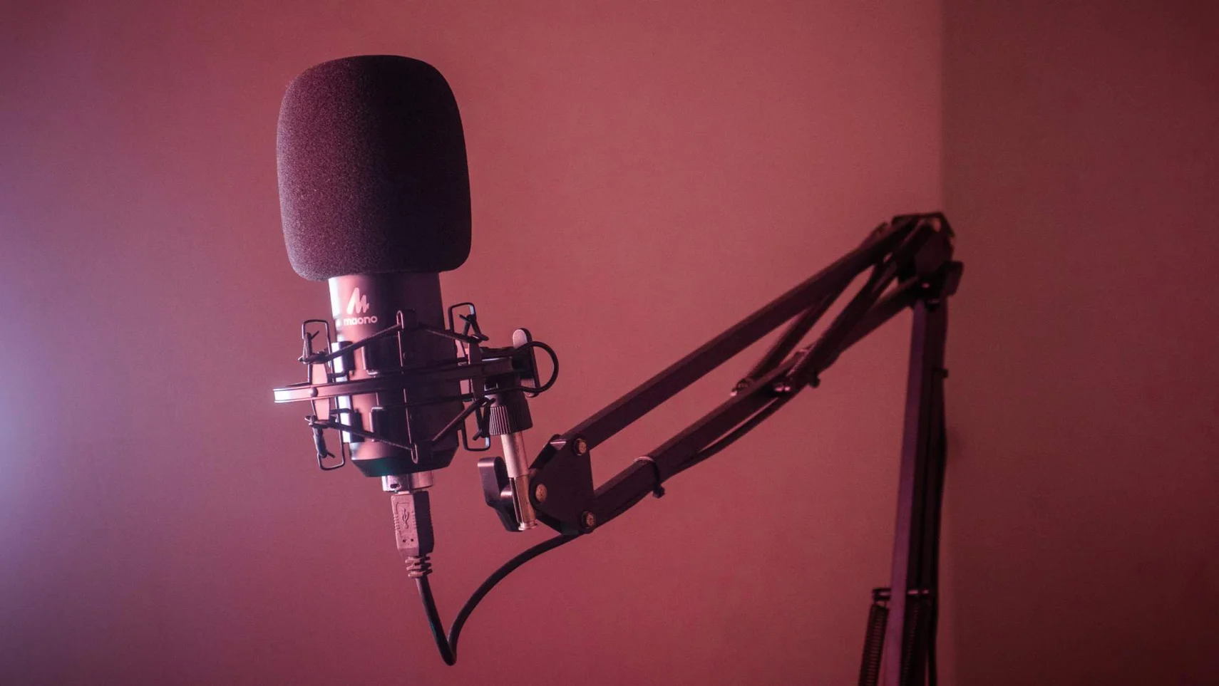 Condenser microphone on boom arm