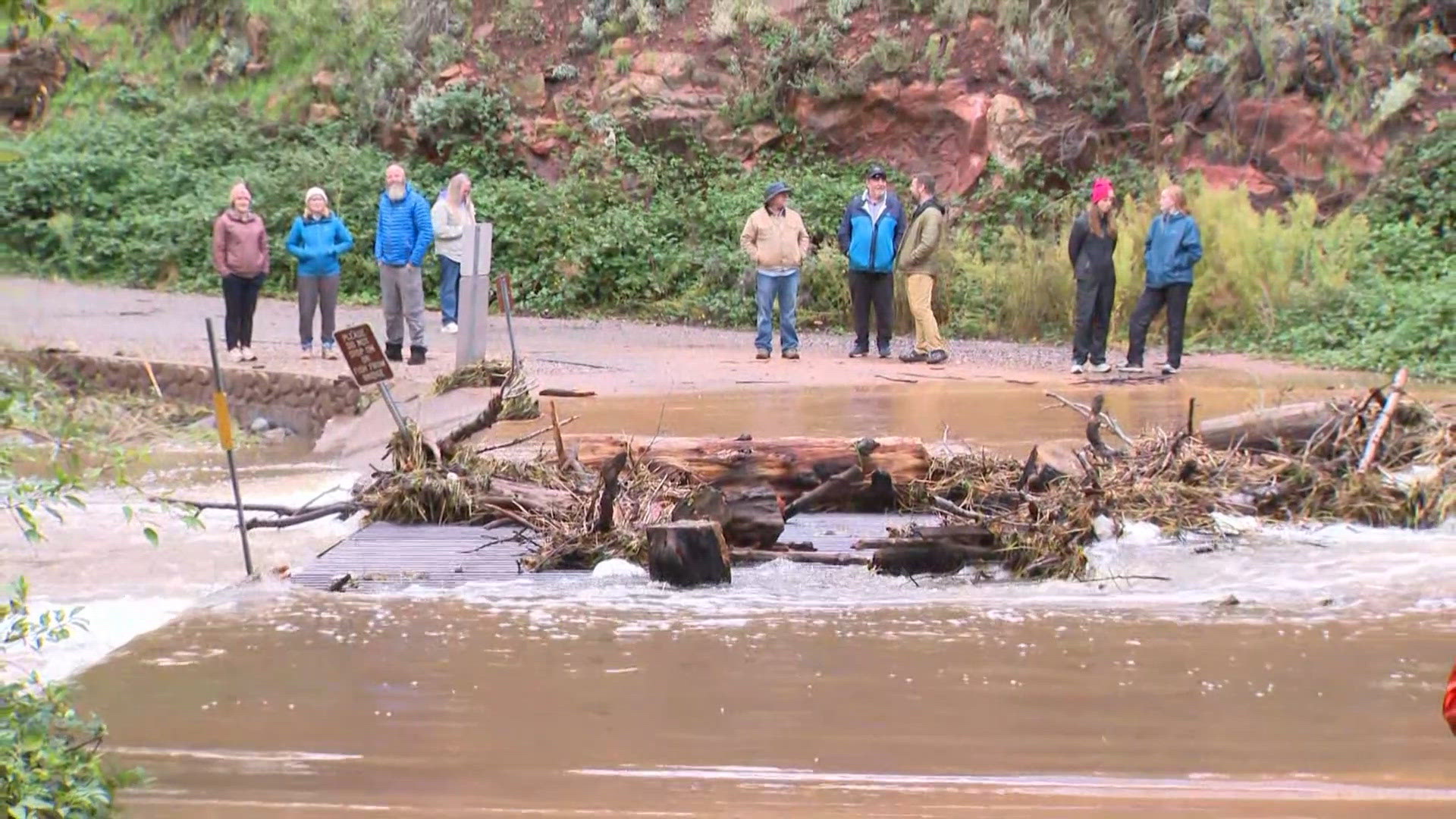 More than 60 campers stranded in Arizona after storms flood crossing