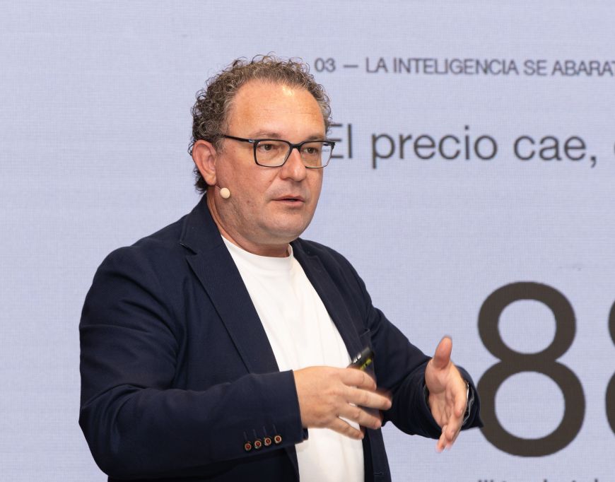 Aleix Valls, CEO of WeAI, has warned that the main barrier to AI adoption is business leadership, not technology. © Àngel Bravo