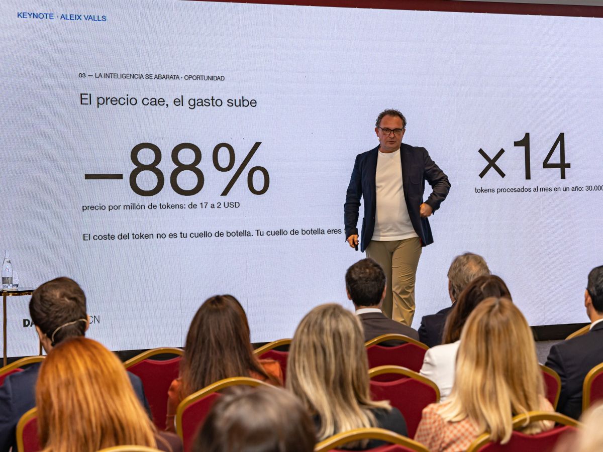 Aleix Valls, CEO of WeAI, argues that companies must rethink processes to turn AI into a growth engine.