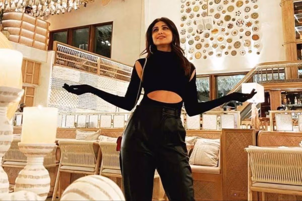 Shilpa Shetty’s Yoga Routine For High Blood Pressure | Natural Ways To Lower BP