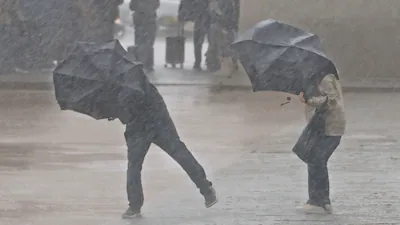 Heavy Autumn Rains Cause Flooding, Traffic Disruptions in Seoul